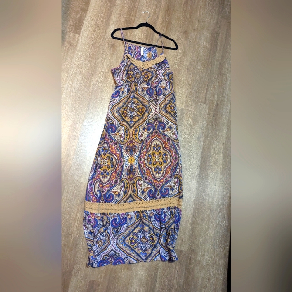 Xhilaration maxi dress